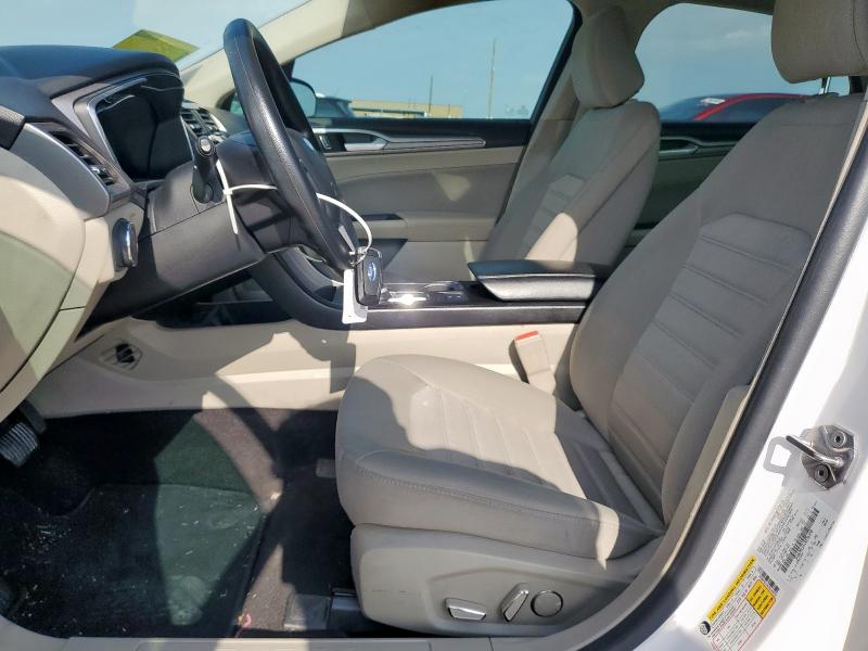  FORD FUSION 2020 Белы