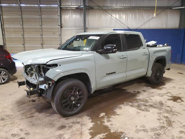TOYOTA TUNDRA CRE 2025