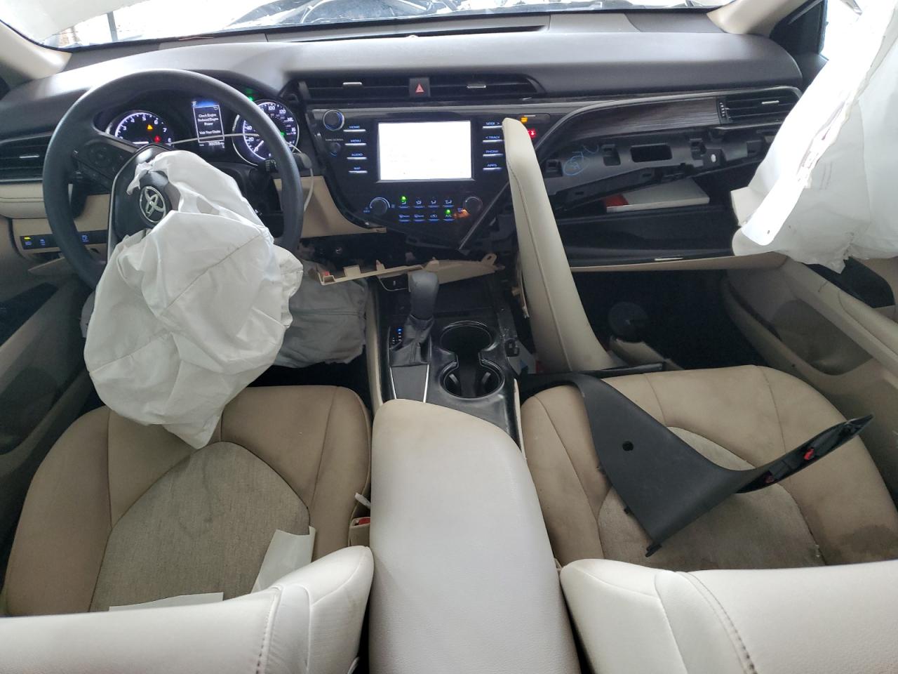 2019 Toyota Camry L VIN: 4T1B11HKXKU812947 Lot: 63206205