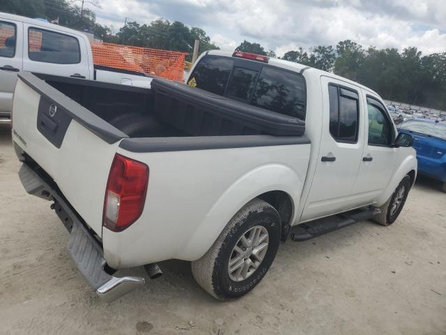  NISSAN FRONTIER 2015 Белы