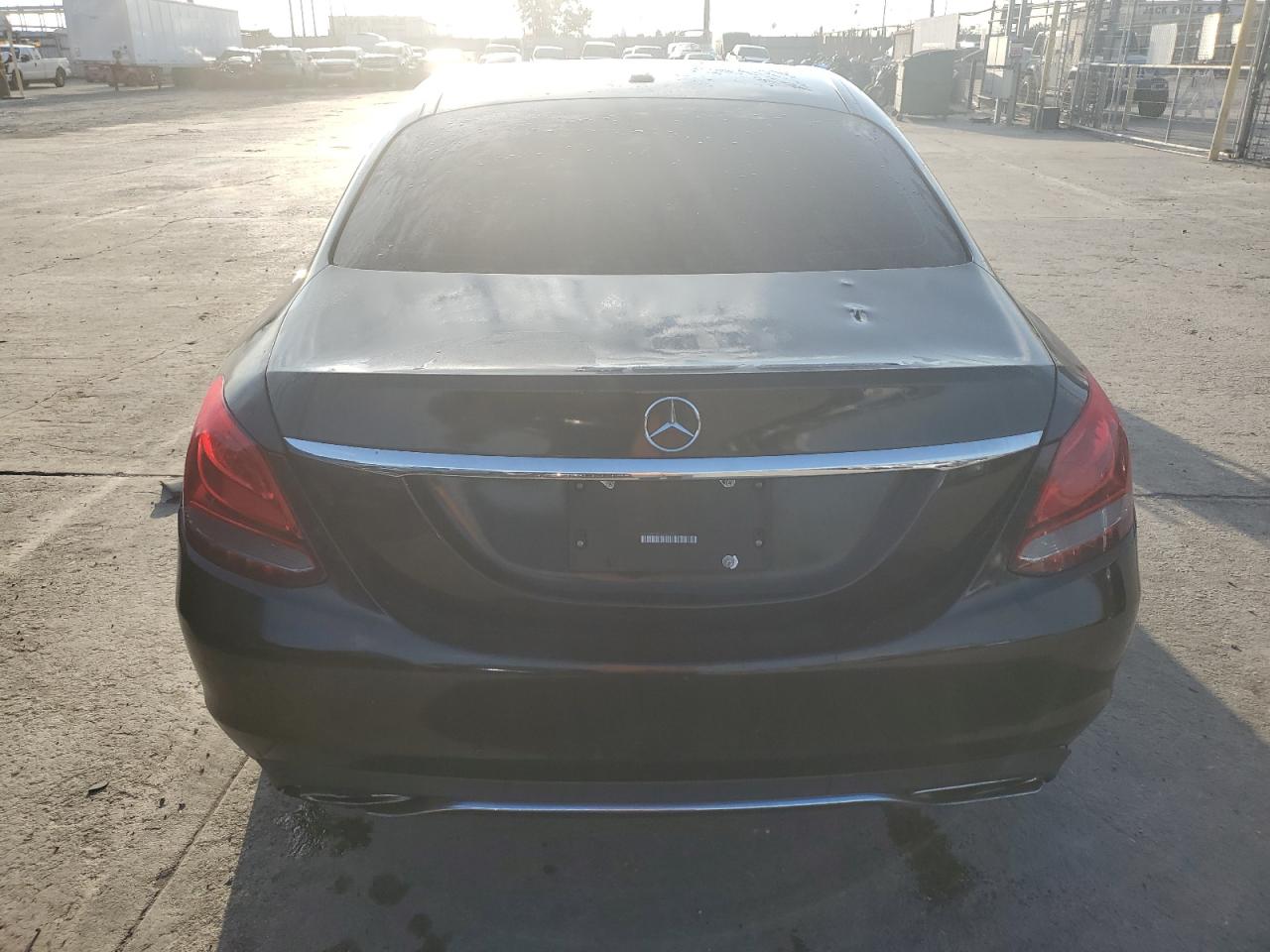 2018 Mercedes-Benz C 300 VIN: 55SWF4JB9JU260222 Lot: 65423155