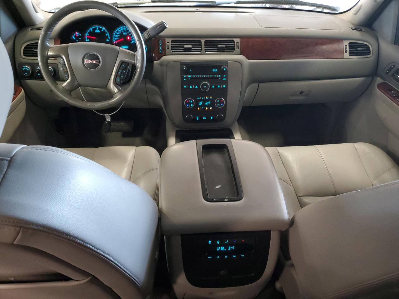 1gks2ce0xdr303628 1GKS2CE0XDR303628 2013 GMC Yukon Slt