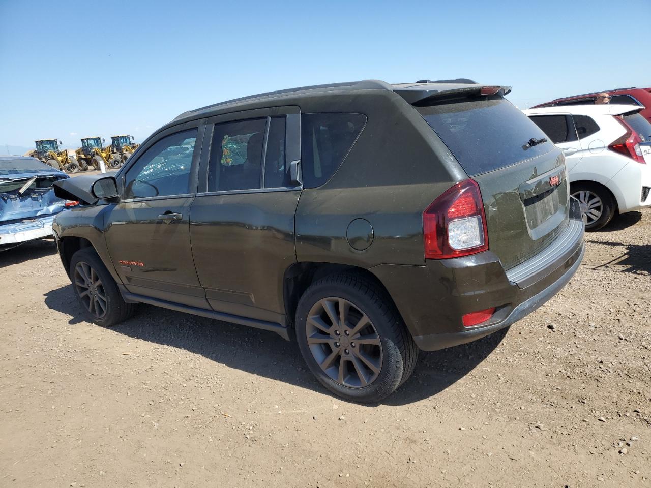 2016 Jeep Compass Sport green null gas 1C4NJCBB3GD806470 photo #3