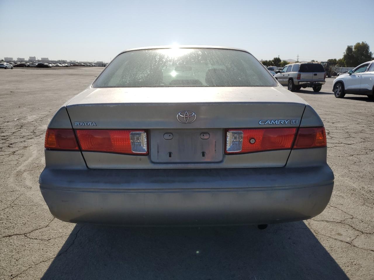 2000 Toyota Camry Ce VIN: JT2BG22K5Y0387003 Lot: 63218085