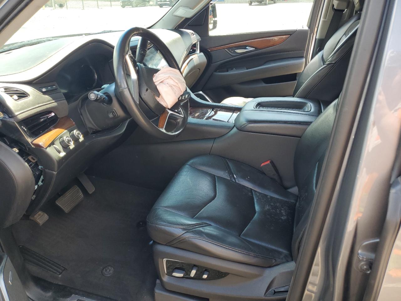 2019 Cadillac Escalade Esv Luxury VIN: 1GYS4HKJ3KR344626 Lot: 64810065