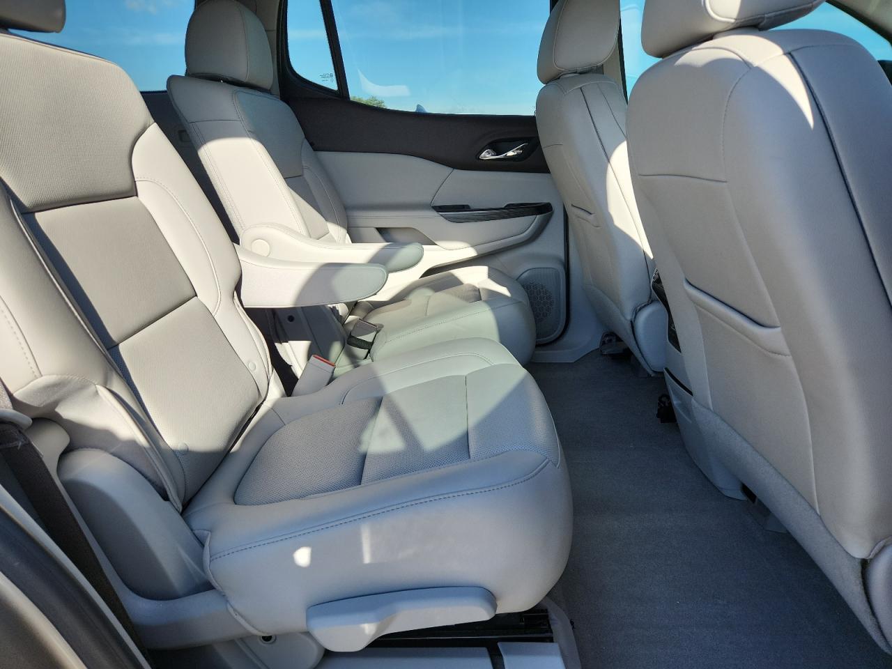 2023 GMC Acadia Slt VIN: 1GKKNML42PZ109215 Lot: 64743775