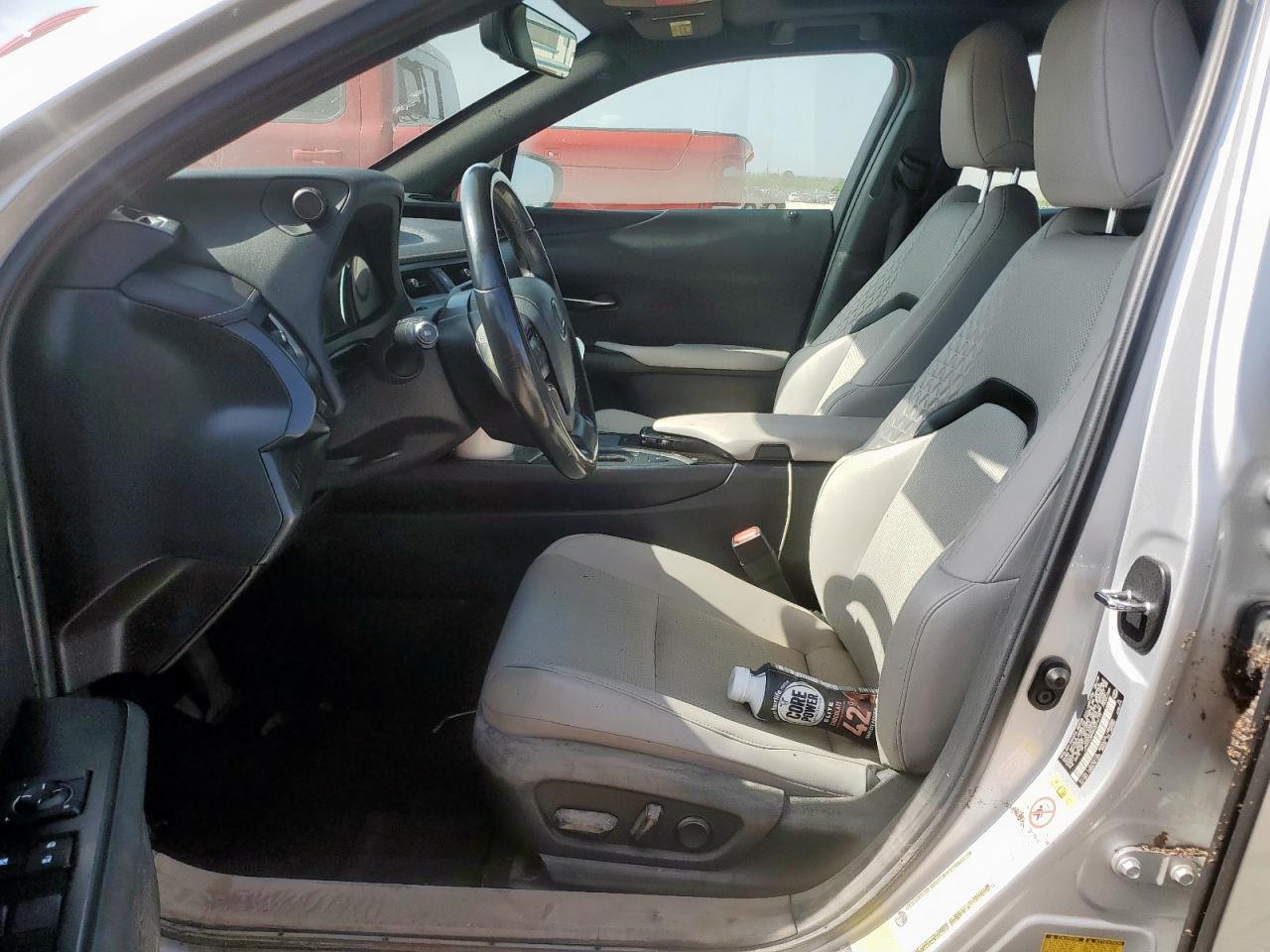 2019 Lexus Ux 200 VIN: JTHY3JBH0K2014179 Lot: 64122435