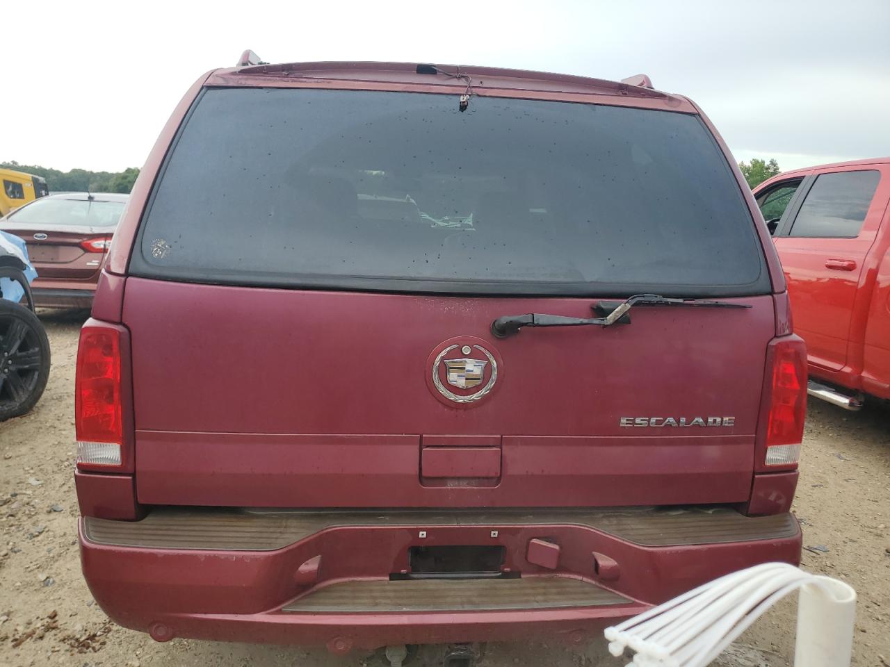2004 Cadillac Escalade Luxury VIN: 1GYEK63N74R269327 Lot: 63287455