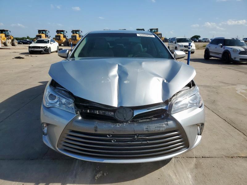  TOYOTA CAMRY 2017 Серебристый