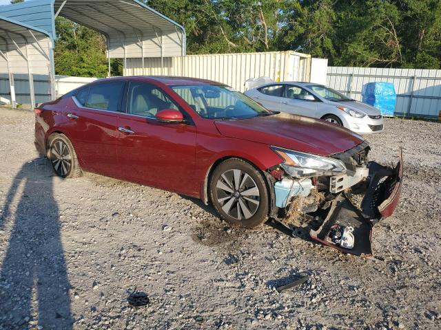  NISSAN ALTIMA 2019 Czerwony