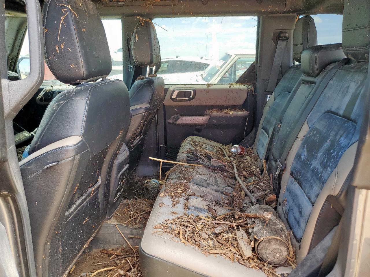 2021 Ford Bronco Base VIN: 1FMEE5DPXMLA68415 Lot: 64988225