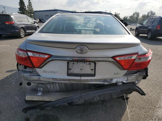  TOYOTA CAMRY 2016 Srebrny
