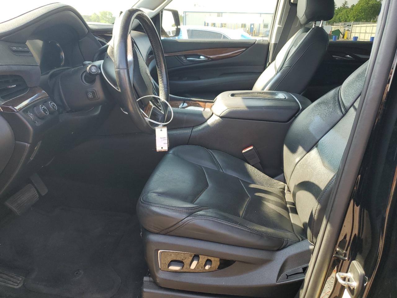 2018 Cadillac Escalade Premium Luxury VIN: 1GYS4CKJ0JR402760 Lot: 64000075