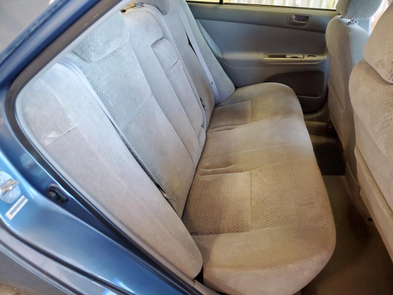 2003 Toyota Camry Le VIN: 4T1BE32K33U742671 Lot: 64874785
