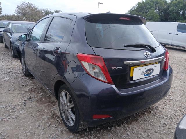 2012 TOYOTA YARIS SR V