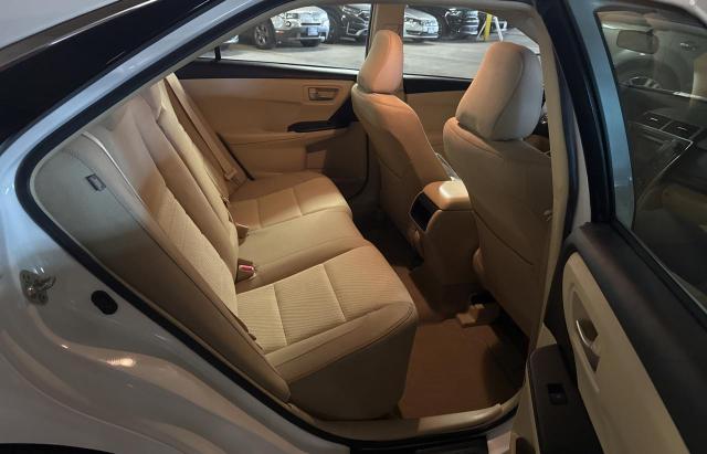 Sedans TOYOTA CAMRY 2017 Biały