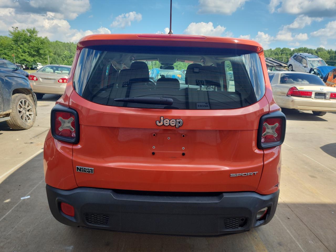 2015 Jeep Renegade Sport VIN: ZACCJAAT2FPB20183 Lot: 63263805