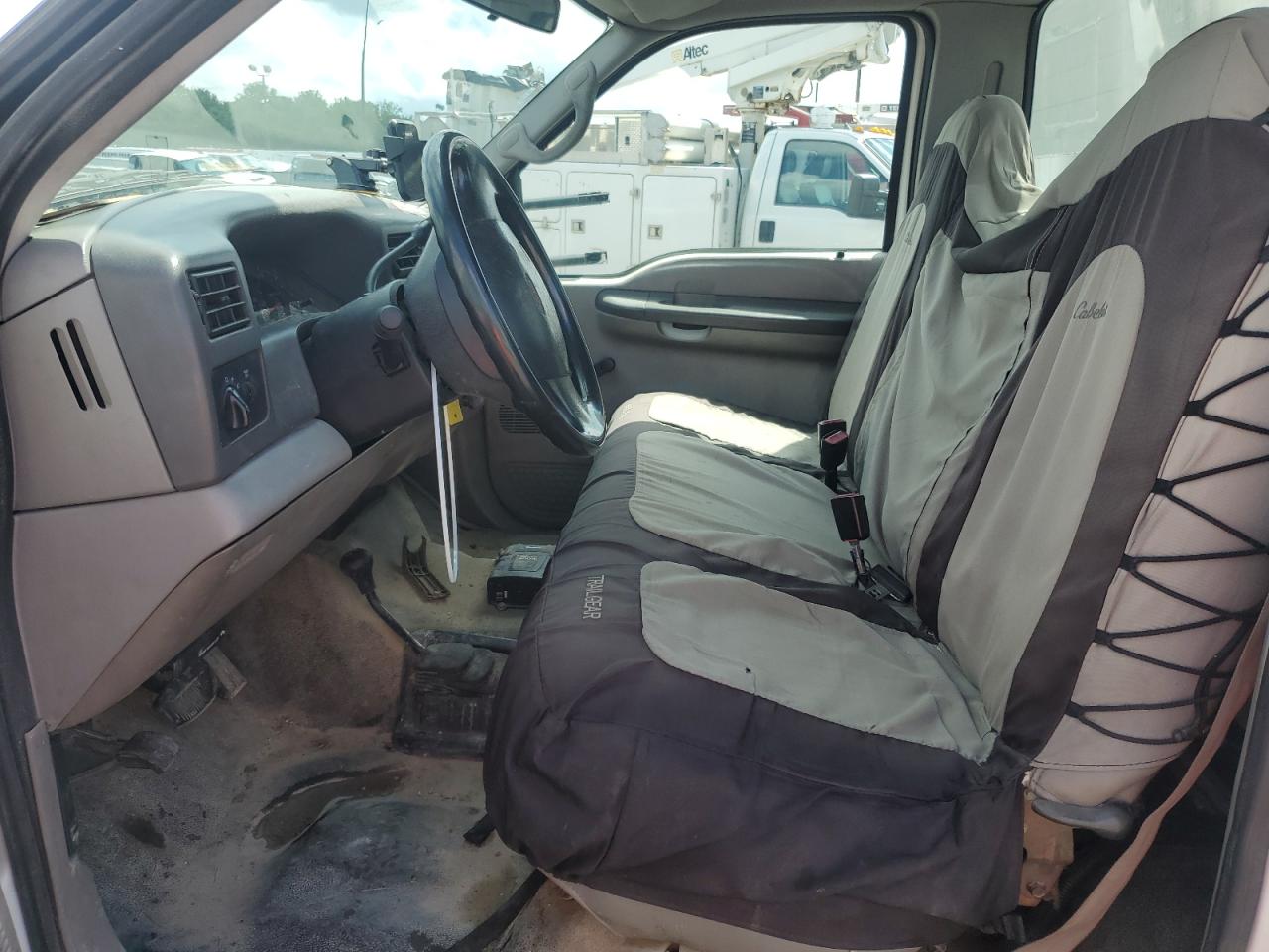 2000 Ford F450 Super Duty VIN: 3FDXF47F5YMA22031 Lot: 62984695