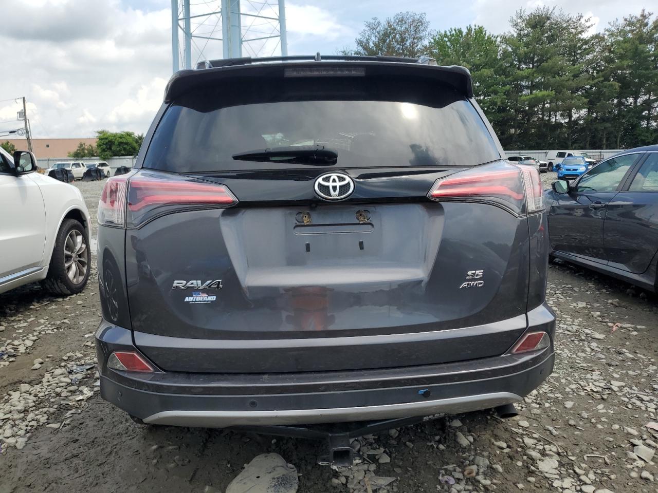 2017 Toyota Rav4 Se VIN: JTMJFREV3HJ710737 Lot: 62915555