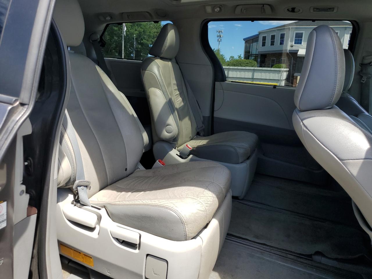 2012 Toyota Sienna Xle VIN: 5TDDK3DC0CS047130 Lot: 65435615