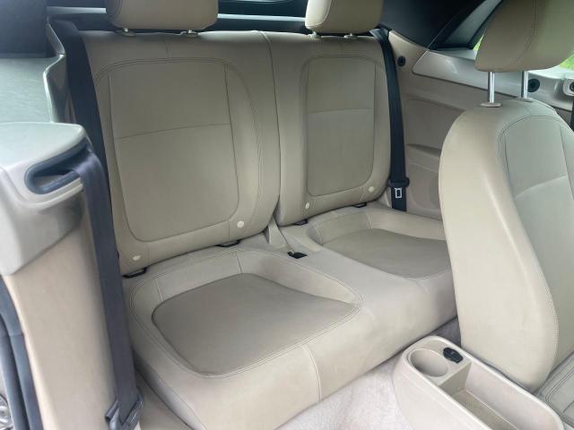 Cabriolets VOLKSWAGEN BEETLE 2013 Gold