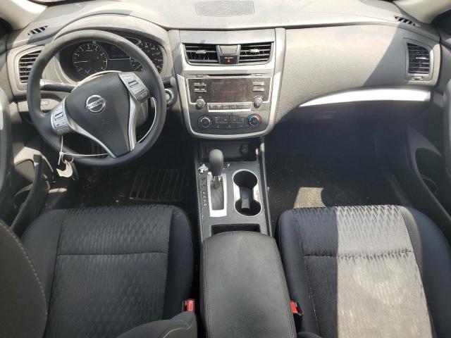  NISSAN ALTIMA 2017 Czerwony