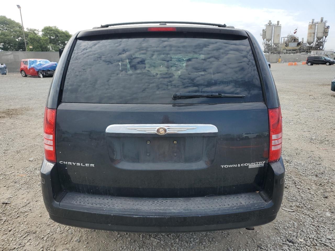 2010 Chrysler Town & Country Lx VIN: 2A4RR2D14AR441739 Lot: 64903955
