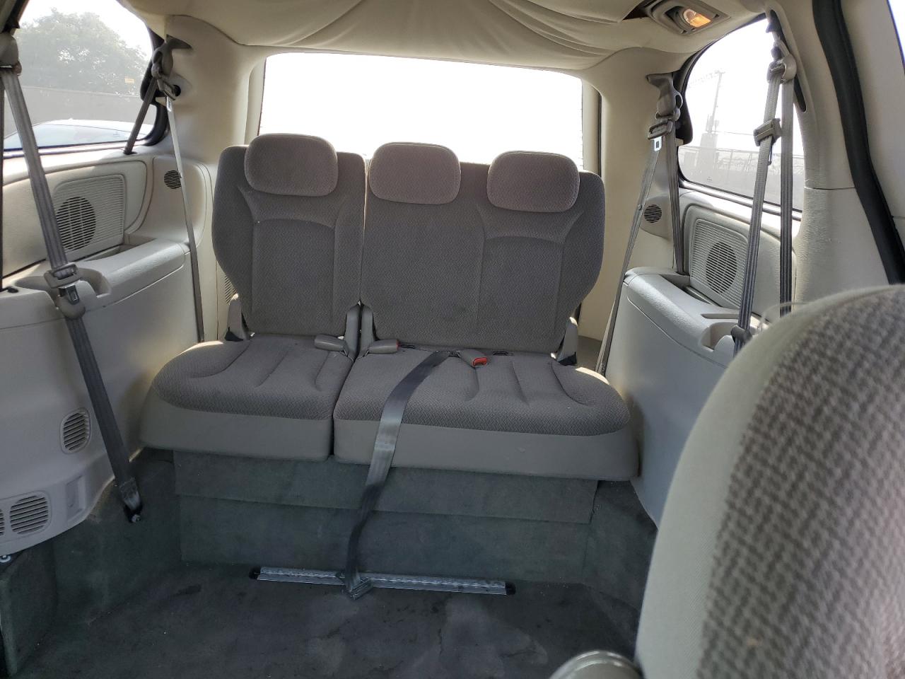 2005 Dodge Grand Caravan Sxt VIN: 2D4GP44L15R355006 Lot: 63301805