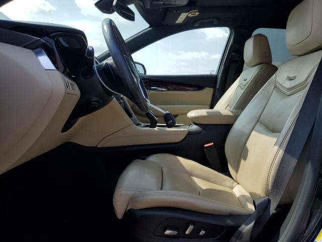 CADILLAC XT5 2017 Granatowy