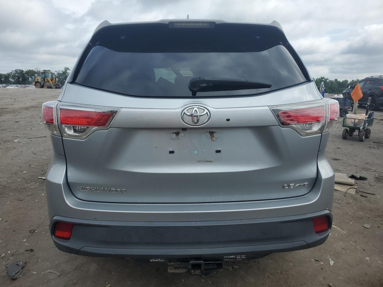 2015 Toyota Highlander Le VIN: 5TDBKRFH5FS086383 Lot: 65085485