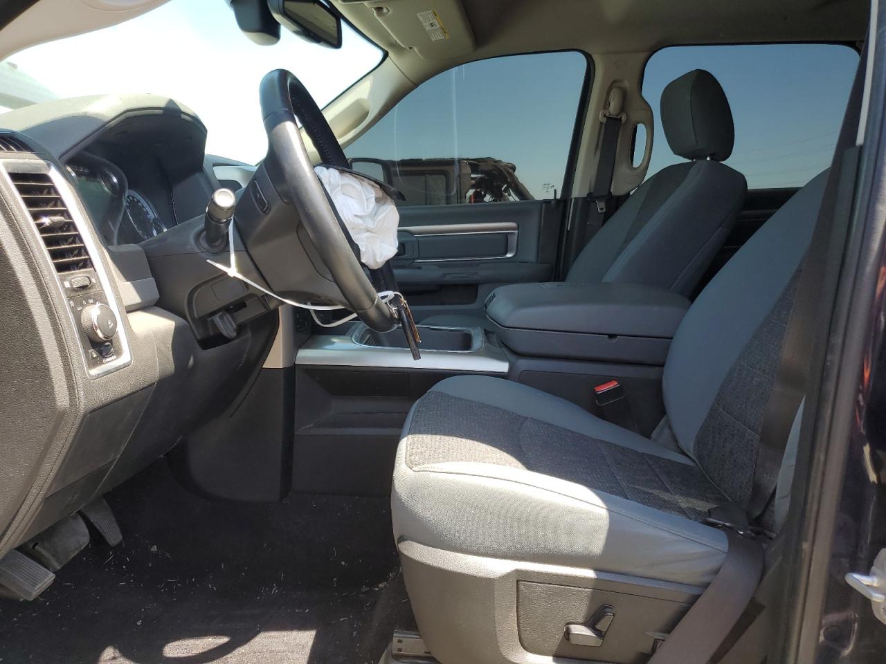 2017 Ram 1500 Slt VIN: 1C6RR7LT2HS829784 Lot: 65164515