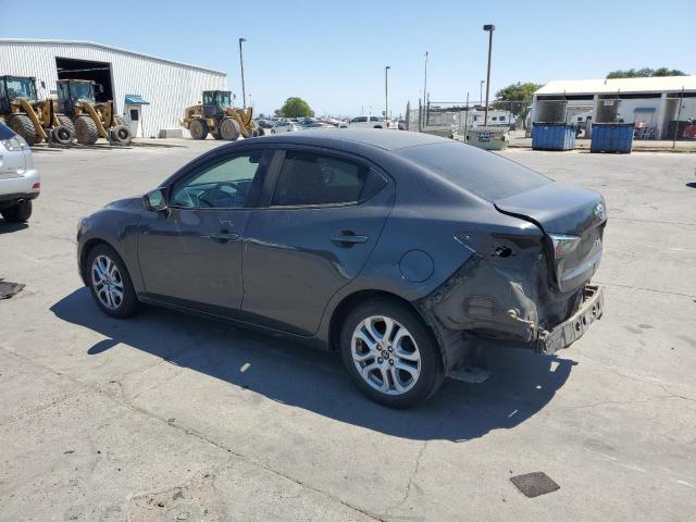 Sedans TOYOTA YARIS 2017 Szary