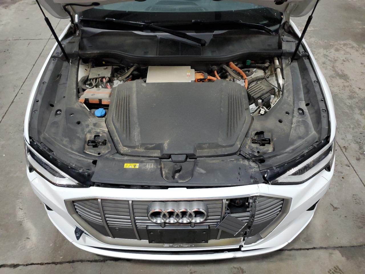 2022 Audi E-Tron Premium Plus VIN: WA1LAAGE6NB027257 Lot: 64239695