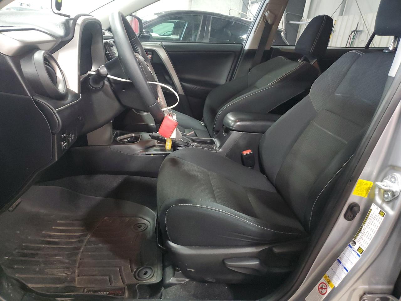 2017 Toyota Rav4 Xle VIN: 2T3RFREVXHW676106 Lot: 65081575