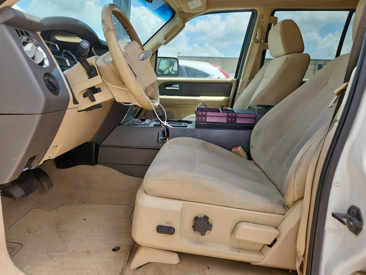 2008 Ford Expedition Xlt VIN: 1FMFU15568LA00258 Lot: 64633315