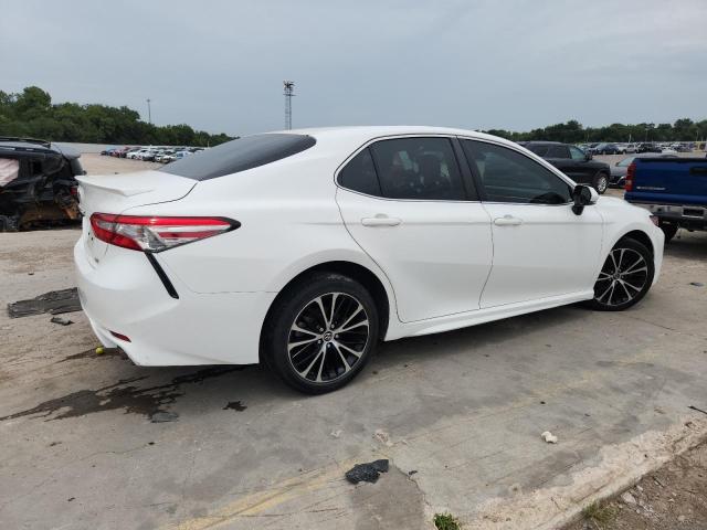  TOYOTA CAMRY 2018 Biały