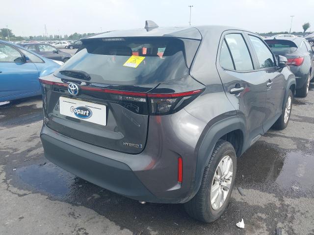2021 TOYOTA YARIS CROS