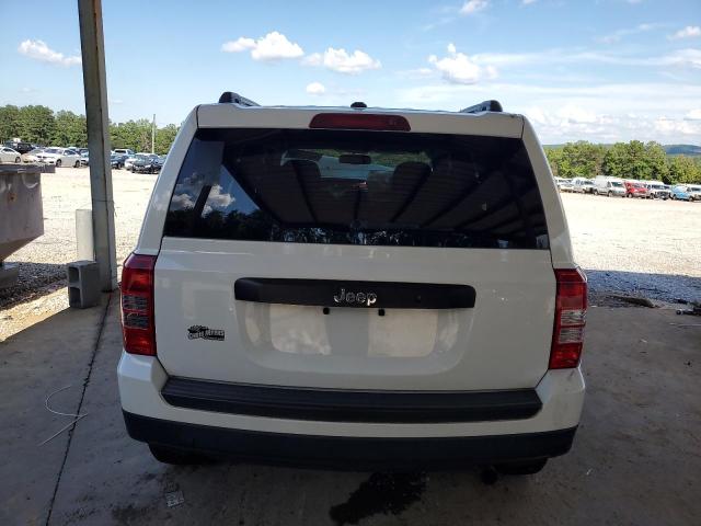  JEEP PATRIOT 2016 Белы