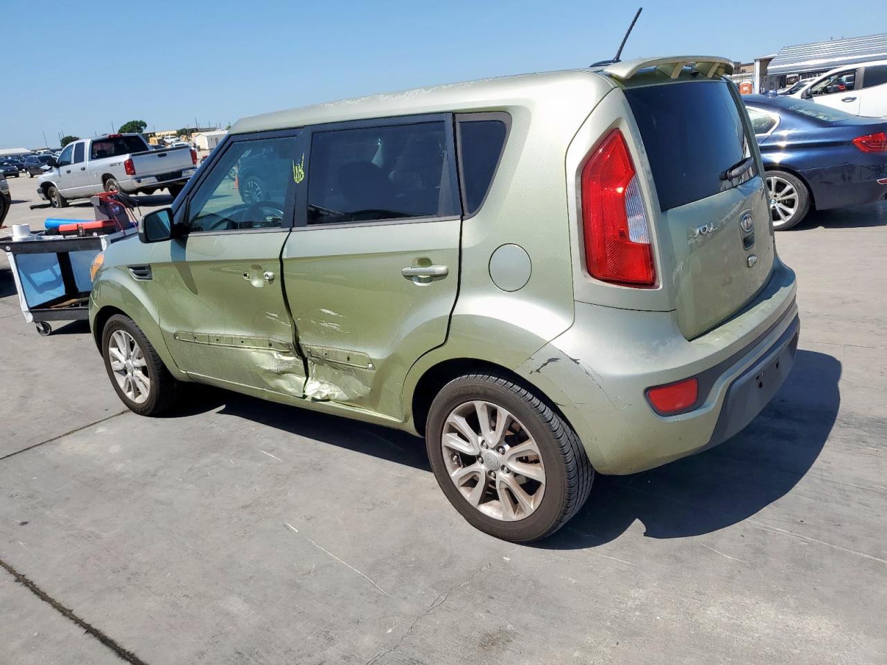 2012 Kia Soul + VIN: KNDJT2A64C7446786 Lot: 66208065
