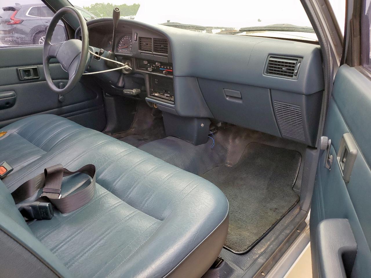 1991 Toyota Pickup 1/2 Ton Short Wheelbase Dlx VIN: JT4RN81P1M5095583 Lot: 64683605