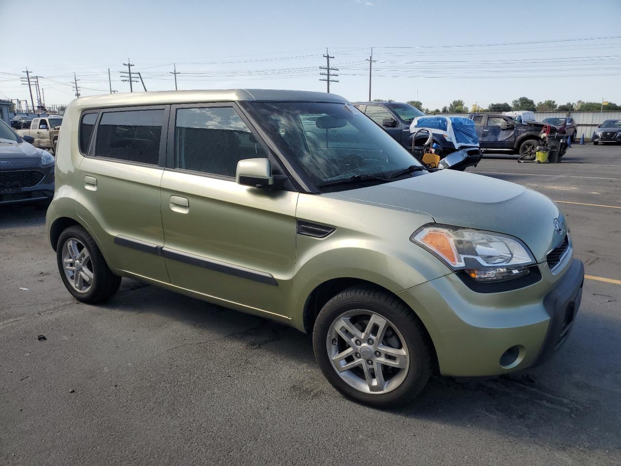 2010 Kia Soul + VIN: KNDJT2A20A7191242 Lot: 65997925