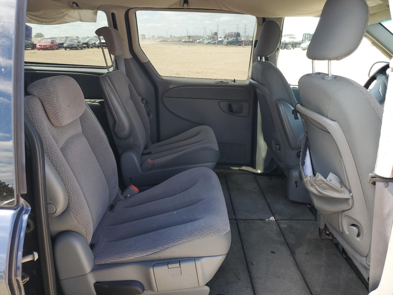 2007 Chrysler Town & Country Lx VIN: 2A4GP44R97R242628 Lot: 64423555