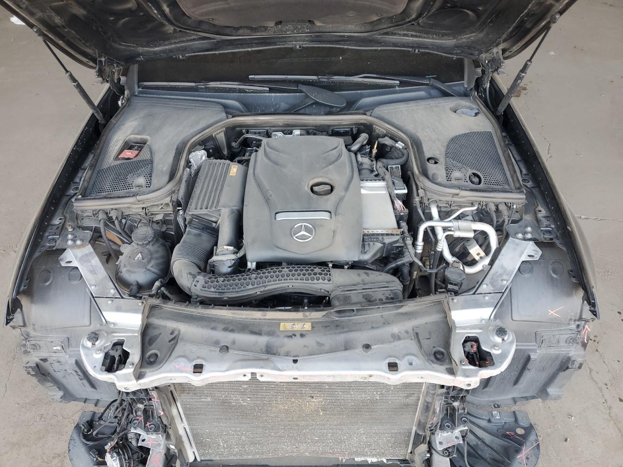 2019 Mercedes-Benz E 300 VIN: WDDZF4JB3KA633351 Lot: 64138255