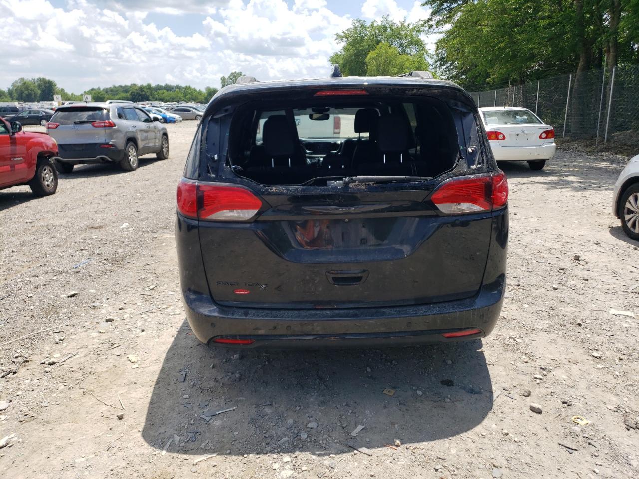 2019 Chrysler Pacifica Touring L VIN: 2C4RC1BG1KR669174 Lot: 64273355