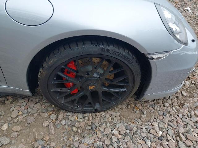 2015 PORSCHE 911 CARRER