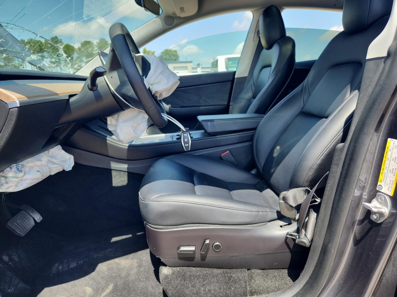 5YJYGDEE6MF191019 2021 Tesla Model Y