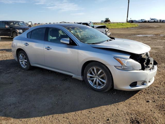 2010 NISSAN MAXIMA S  