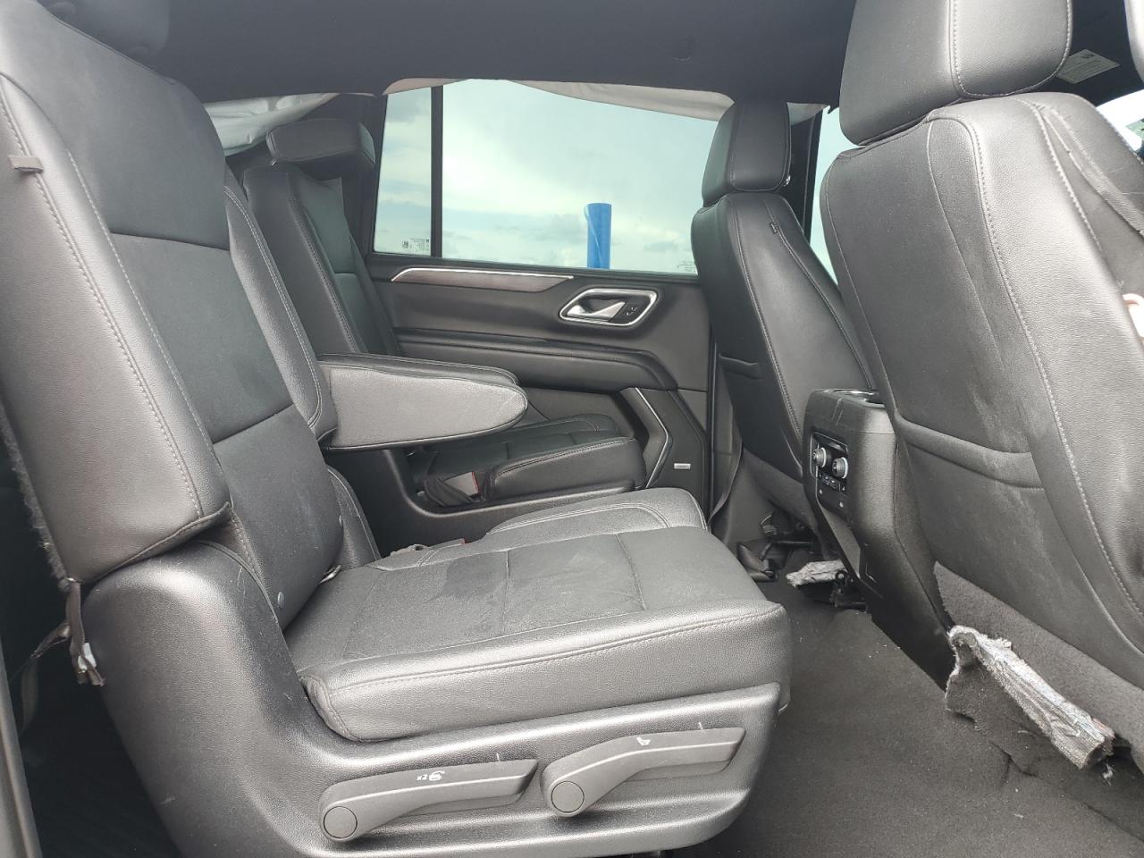 2022 Chevrolet Suburban C1500 Lt VIN: 1GNSCCKD6NR205382 Lot: 63981685