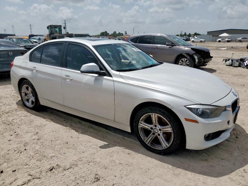  BMW 3 SERIES 2014 Белы