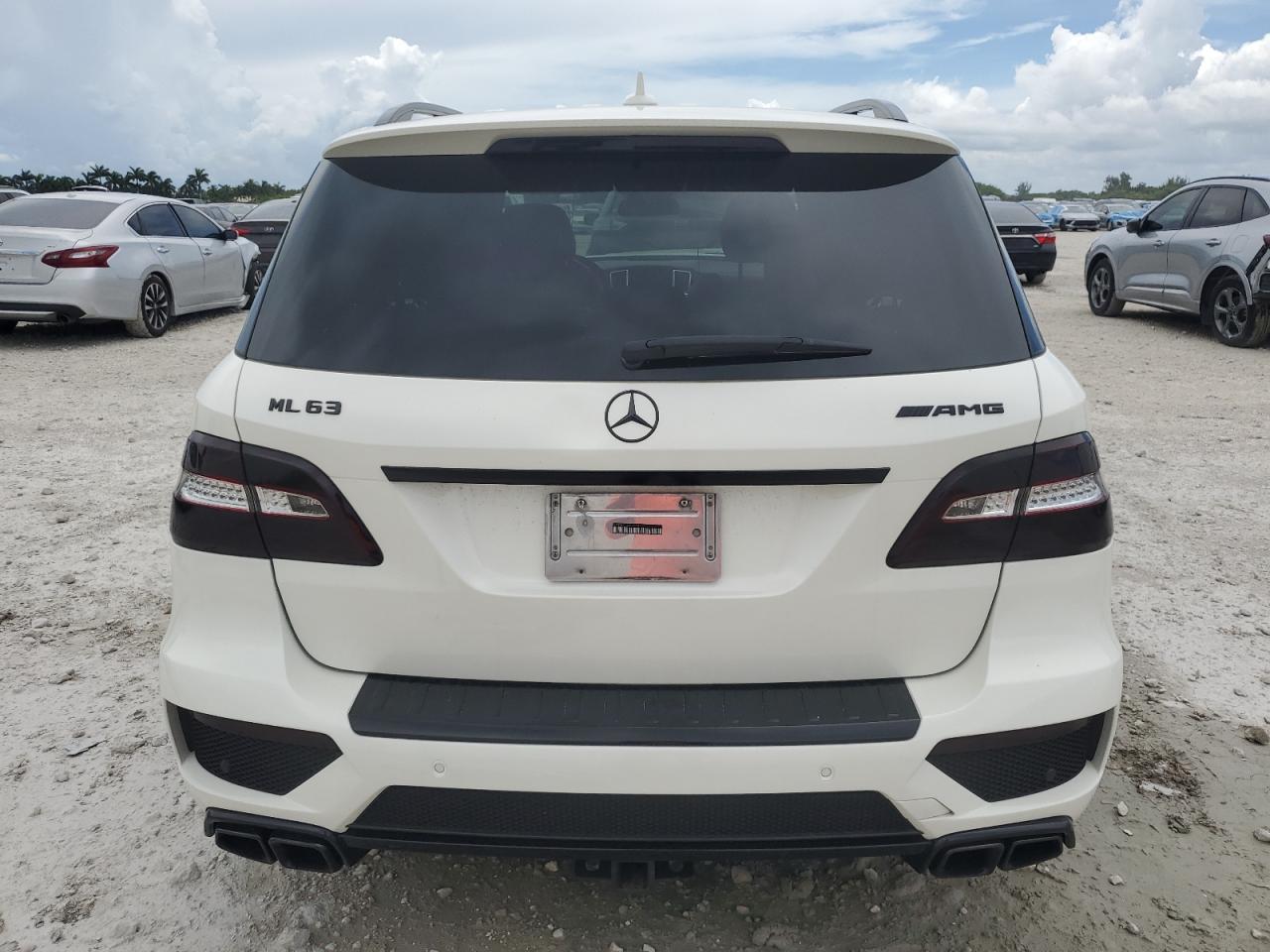 2014 Mercedes-Benz Ml 63 Amg VIN: 4JGDA7EB2EA289557 Lot: 63709295